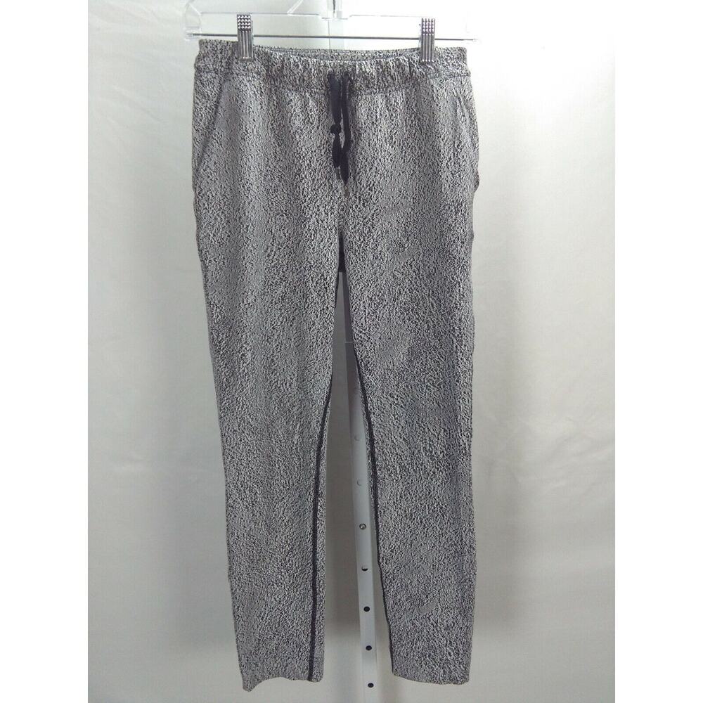 LULULEMON Black & White drawstring pants sz 2